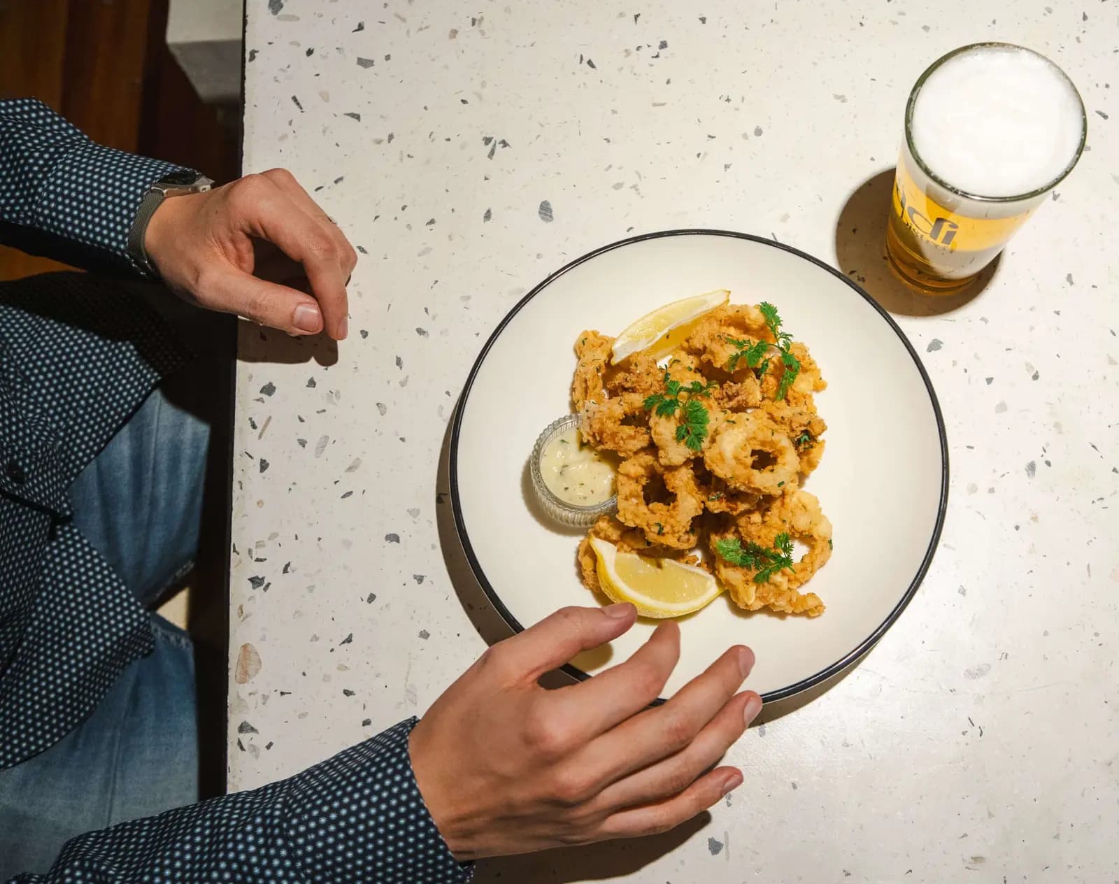 Calamares fritos con cerveza